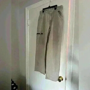 Men’s Khaki carpenter style cargo pants. 30” waist. 41” long. 29.5 inseam